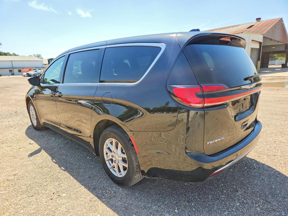 Photo 2 from auction – 2025 CHRYSLER PACIFICA with VIN 2C4RC1BG0SR554016