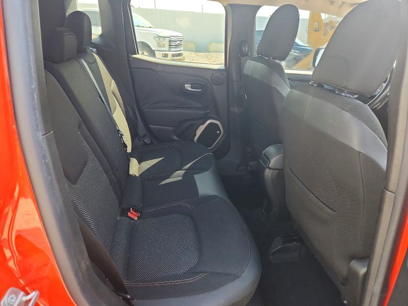 Photo 11 from auction – 2016 JEEP RENEGADE with VIN ZACCJBBT8GPC64990