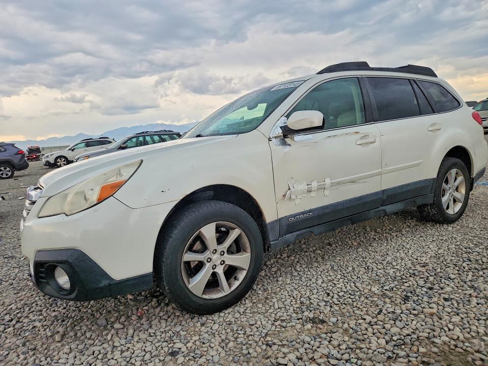 SUBARU OUTBACK 2013 with VIN 4S4BRBPC8D3229519 - Photo from auction