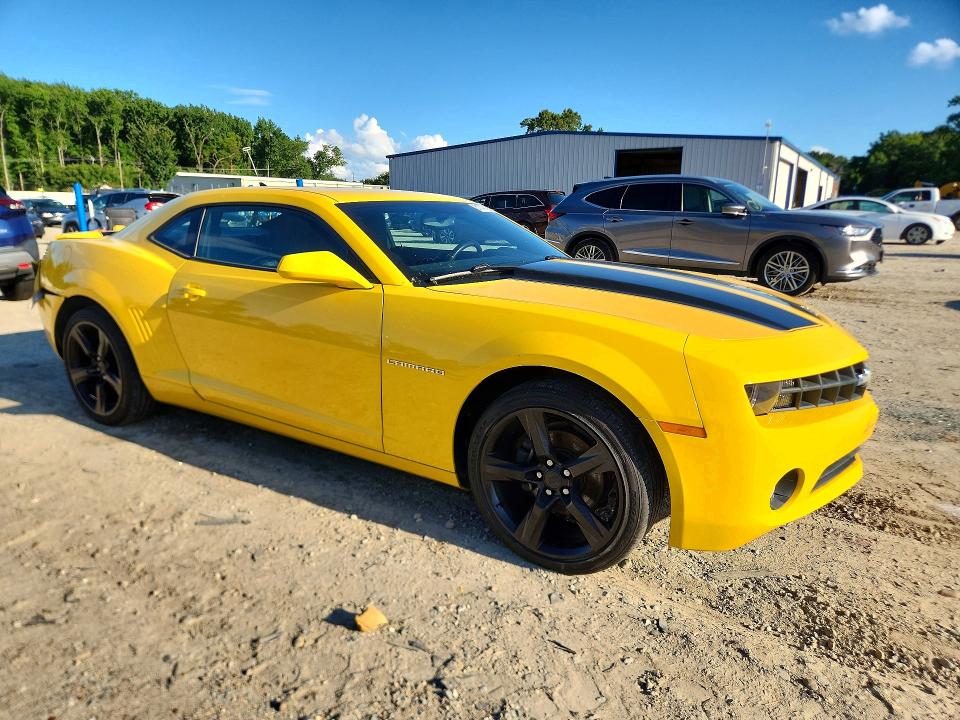 Photo 4 from auction – 2011 CHEVROLET CAMARO with VIN 2G1FC1EDXB9214028