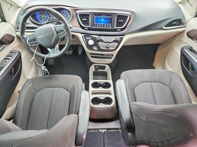 Photo 8 from auction – 2021 CHRYSLER VOYAGER with VIN 2C4RC1CG5MR565434