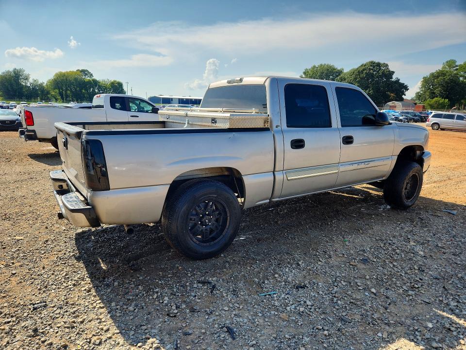 Photo 3 from auction – 2006 CHEVROLET SILVERADO with VIN 2GCEC13V661298738
