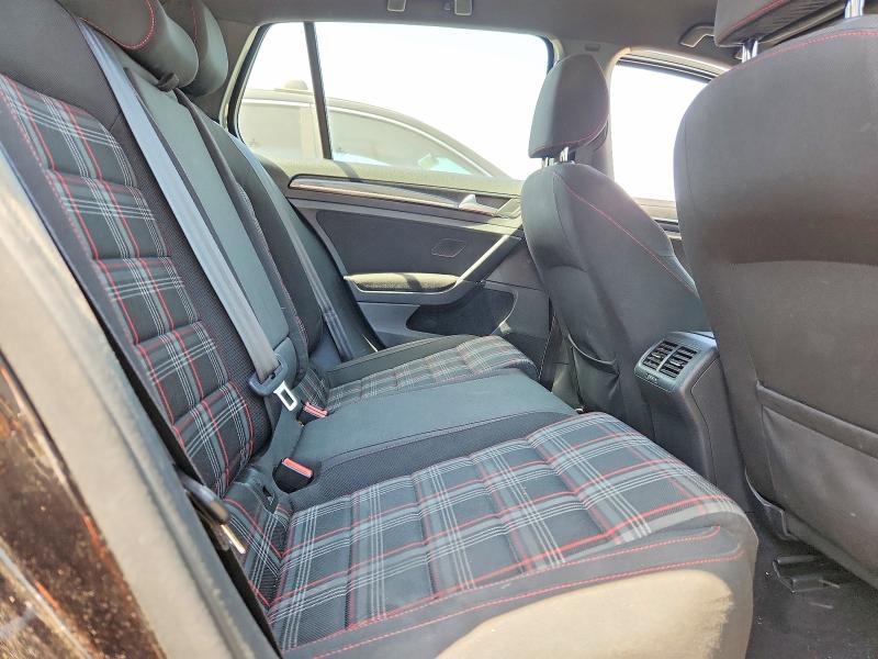 Photo 11 from auction – 2015 VOLKSWAGEN GTI with VIN 3VW547AU9FM091857