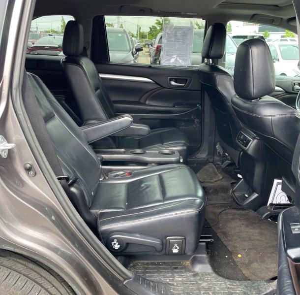 Photo 6 from auction – 2016 TOYOTA HIGHLANDER with VIN 5TDJKRFH9GS284980