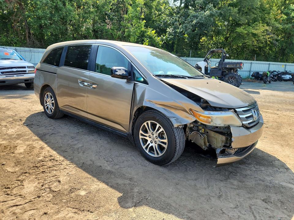 Photo 4 from auction – 2012 HONDA ODYSSEY with VIN 5FNRL5H63CB032970