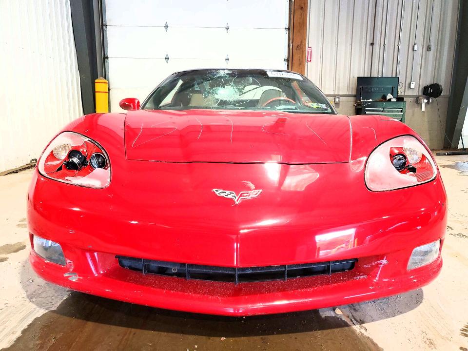 Photo 5 from auction – 2005 CHEVROLET CORVETTE with VIN 1G1YY24U755102015