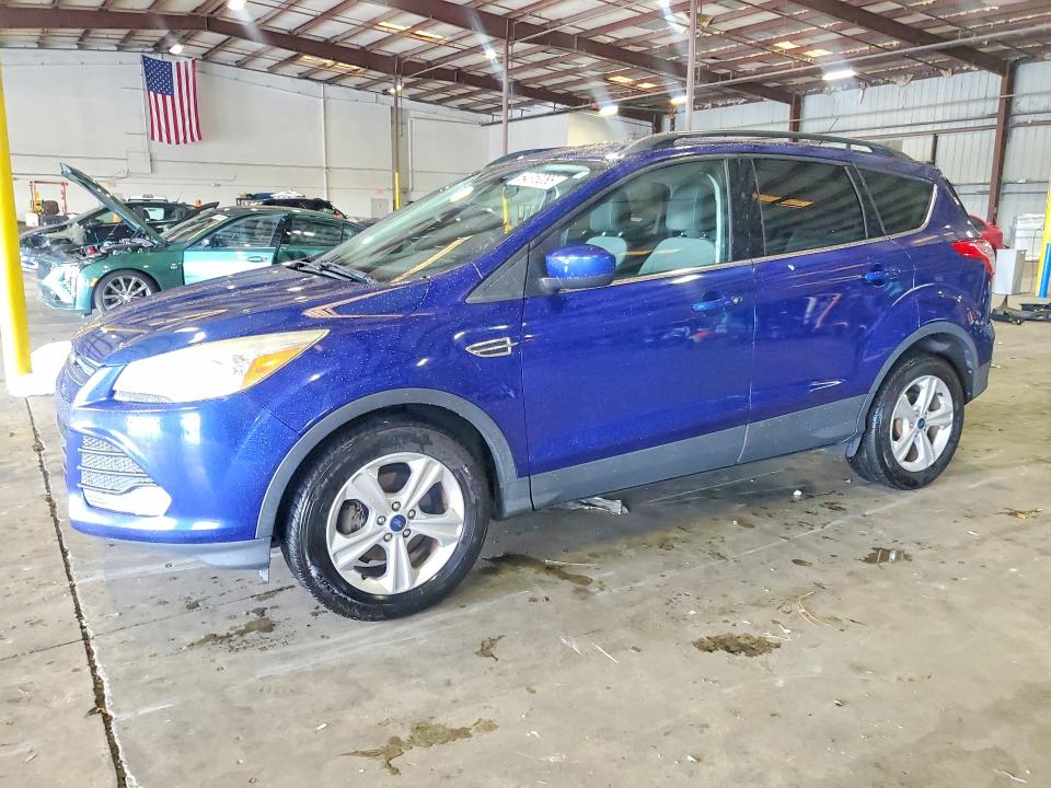 FORD ESCAPE 2016 z numerem VIN 1FMCU0GX0GUC55959 - Zdjęcie z aukcji