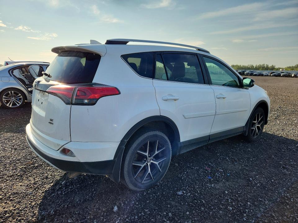 Photo 3 from auction – 2016 TOYOTA RAV4 with VIN 2T3JFREV7GW409596