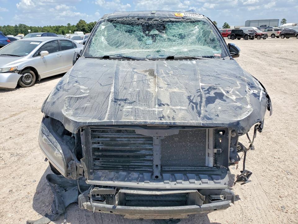 Photo 5 from auction – 2022 LINCOLN NAVIGATOR with VIN 5LMJJ2TT0NEL06783