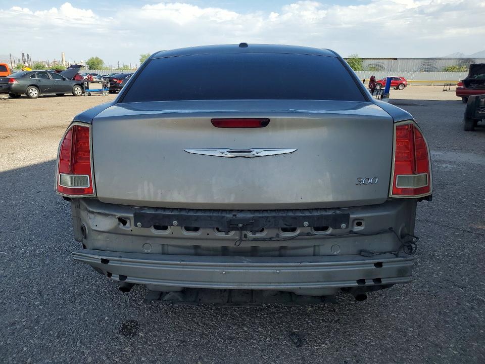 Photo 6 from auction – 2014 CHRYSLER 300 with VIN 2C3CCAAG2EH260204