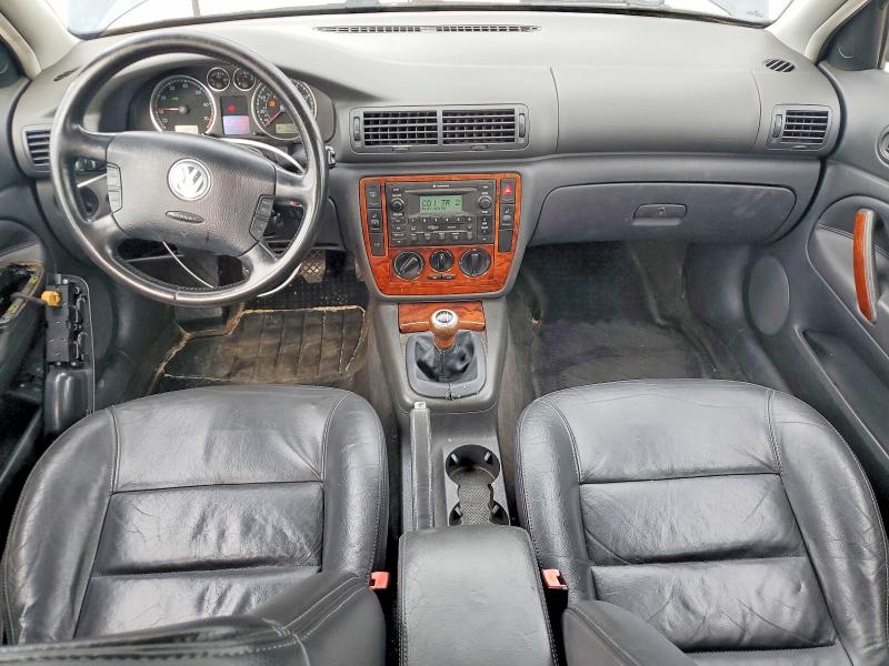 Photo 8 from auction – 2004 VOLKSWAGEN PASSAT with VIN WVWPD63B94E347001