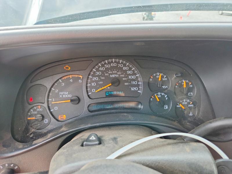 Photo 9 from auction – 2005 CHEVROLET SILVERADO with VIN 1GCHK23285F898616
