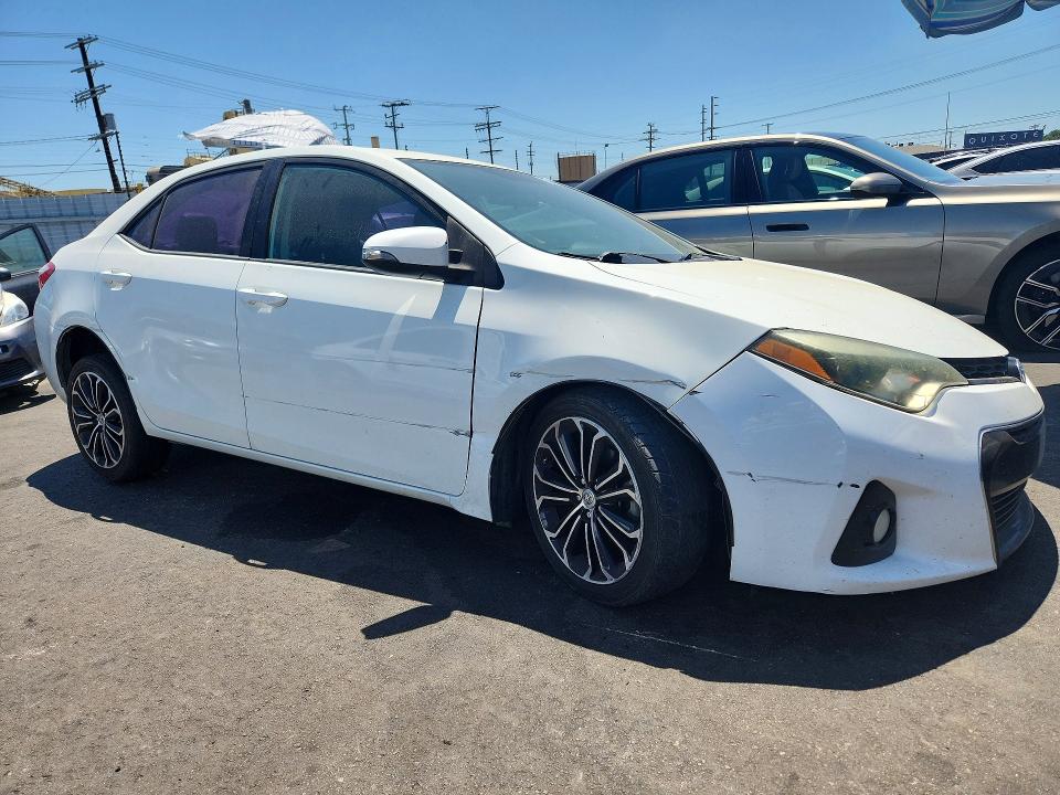 Photo 4 from auction – 2015 TOYOTA COROLLA with VIN 5YFBURHE4FP180650