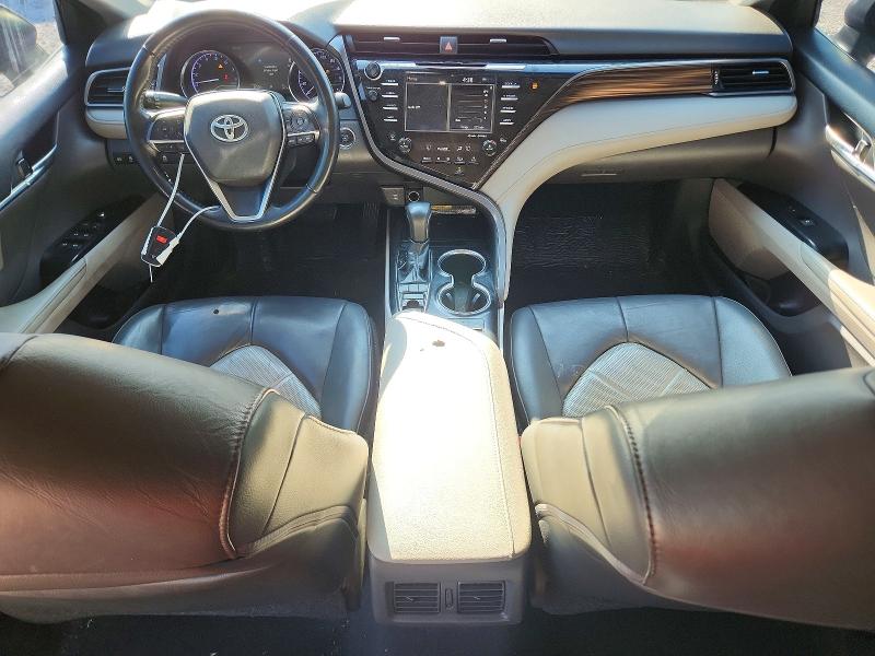 Снимка 8 от търг – 2019 TOYOTA CAMRY с VIN 4T1B11HK8KU700230