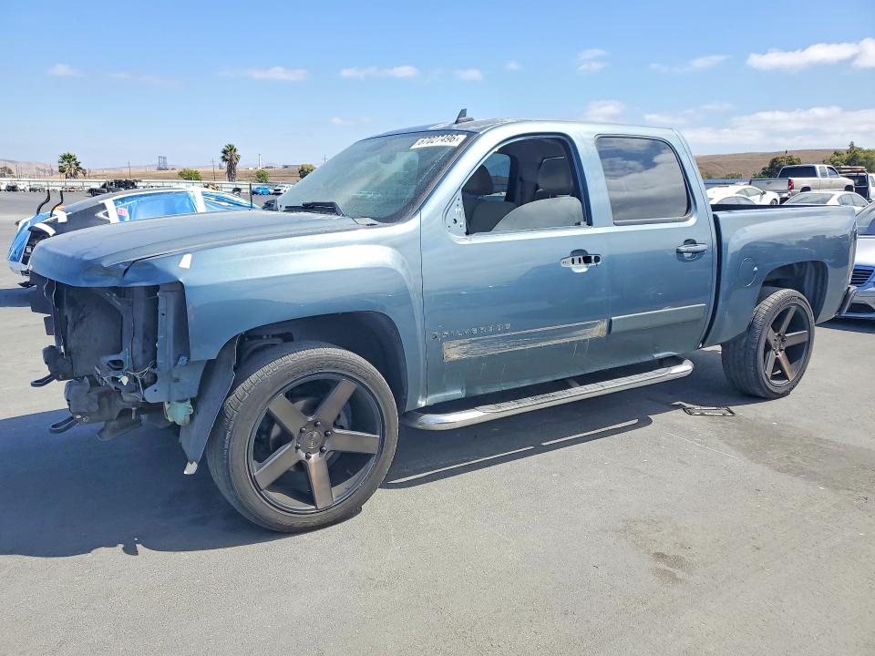صورة رقم 1 من المزاد - 2008 CHEVROLET SILVERADO مع VIN 2GCEC13J081168812