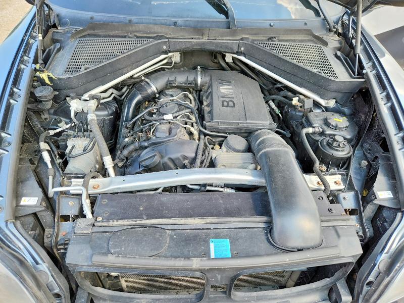 Фото 11 с аукциона – 2011 BMW X5 с VIN 5UXZV4C51BL415058