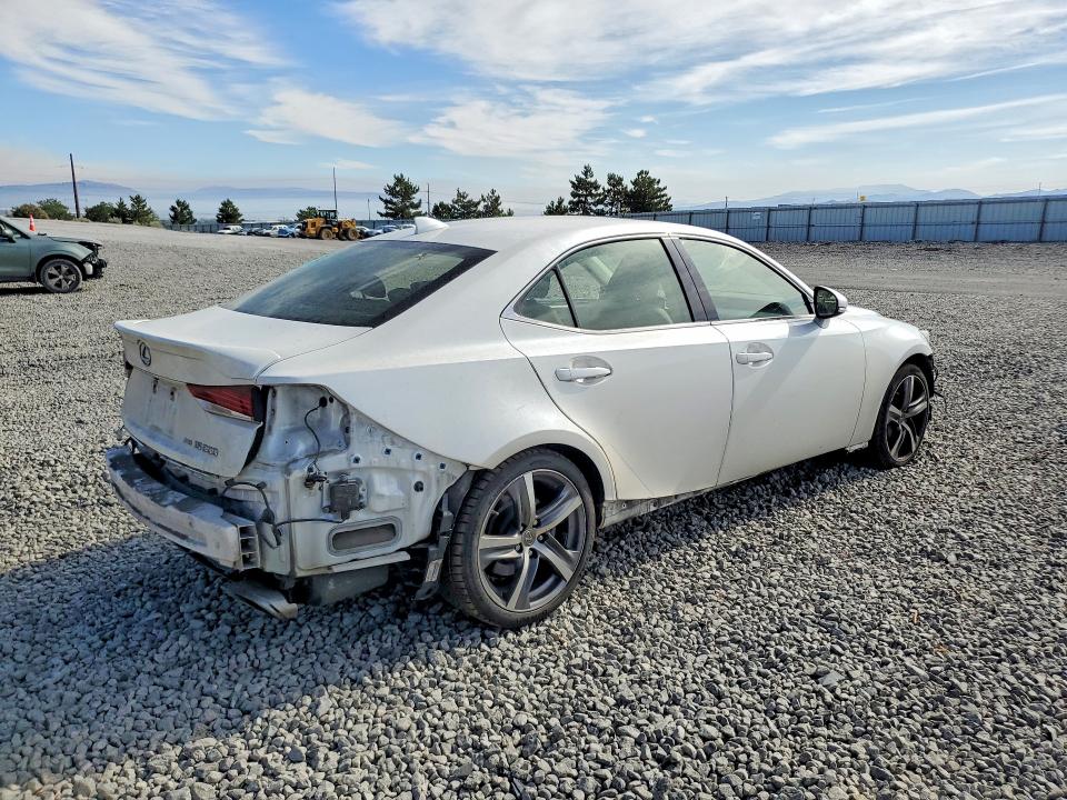 Photo 3 from auction – 2017 LEXUS IS with VIN JTHCM1D25H5016100