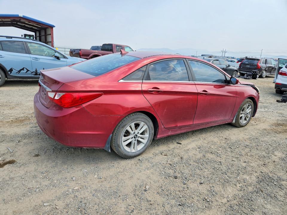 Photo 3 from auction – 2011 HYUNDAI SONATA with VIN 5NPEB4ACXBH304622