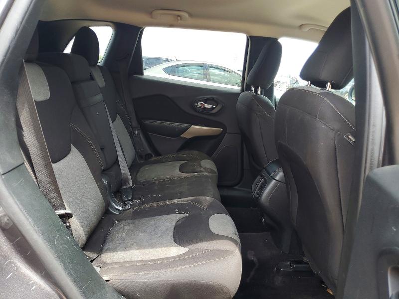 Photo 11 from auction – 2018 JEEP CHEROKEE with VIN 1C4PJLCB2JD605240