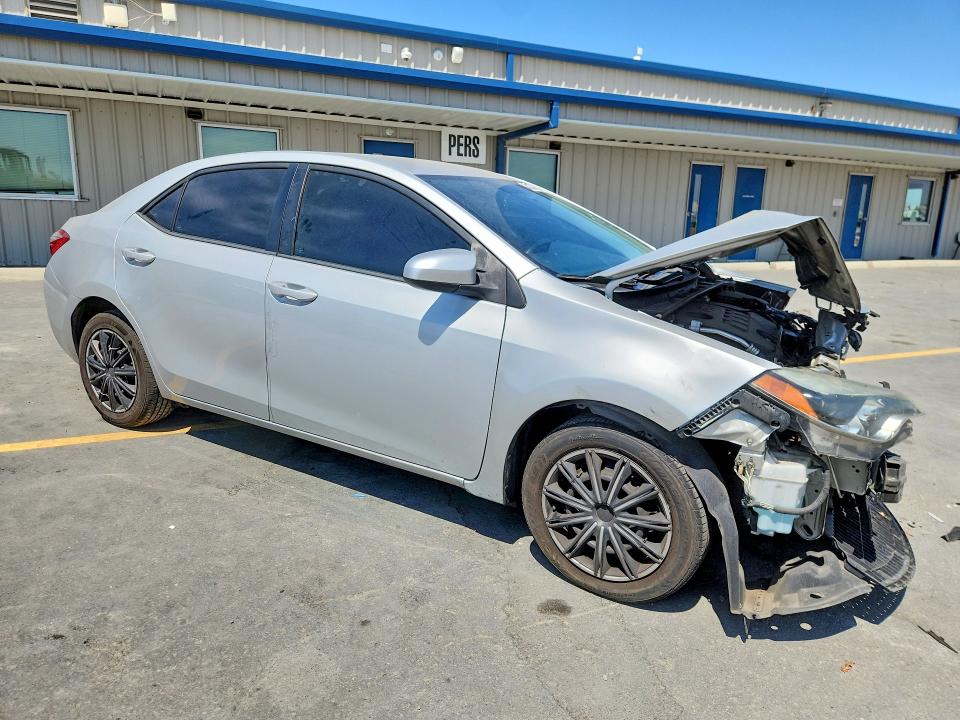 Photo 4 from auction – 2016 TOYOTA COROLLA with VIN 5YFBURHE4GP527170