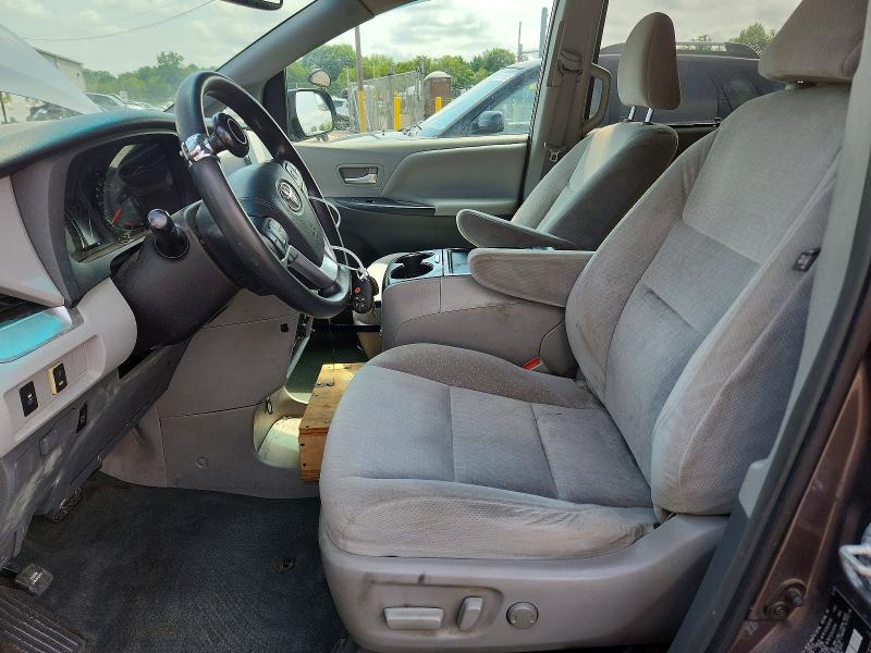 Photo 7 from auction – 2015 TOYOTA SIENNA with VIN 5TDJK3DC3FS127366