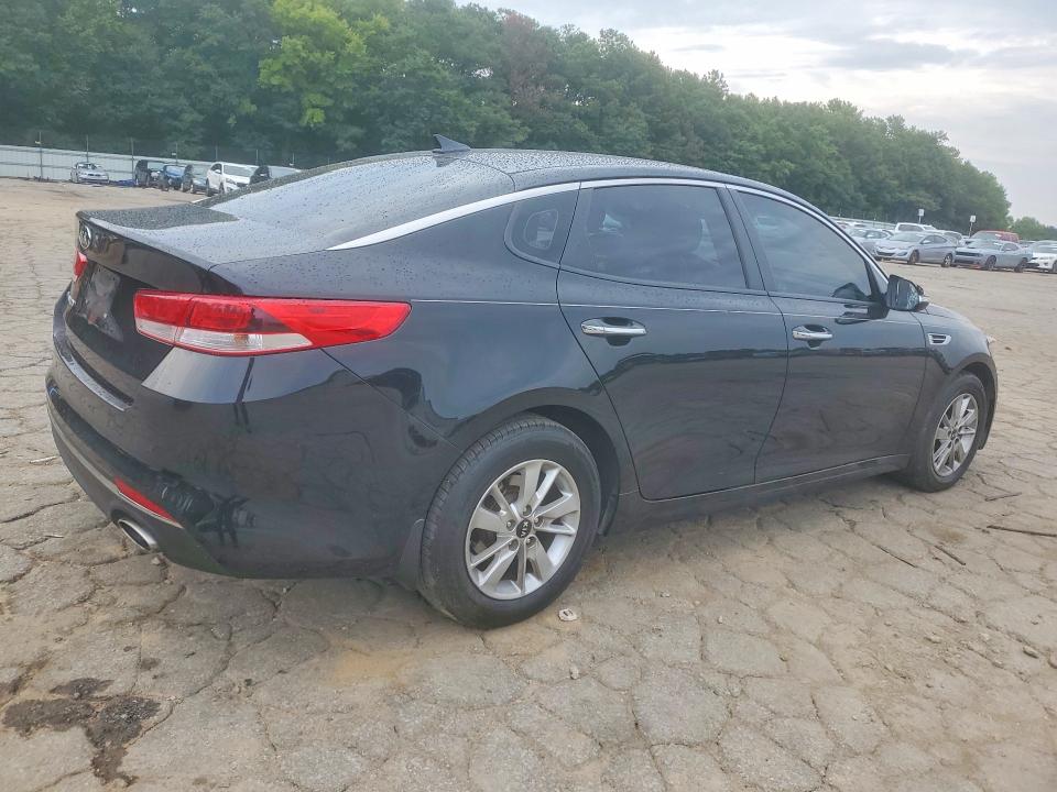 Снимка 3 от търг – 2016 KIA OPTIMA с VIN 5XXGT4L35GG117410