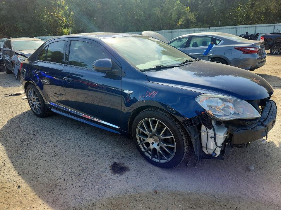 Foto 4 de la subasta – 2012 SUZUKI KIZASHI con VIN JS2RF9A85C6101153