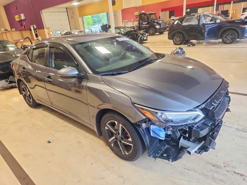 Photo 4 from auction – 2024 NISSAN SENTRA with VIN 3N1AB8CV3RY315532