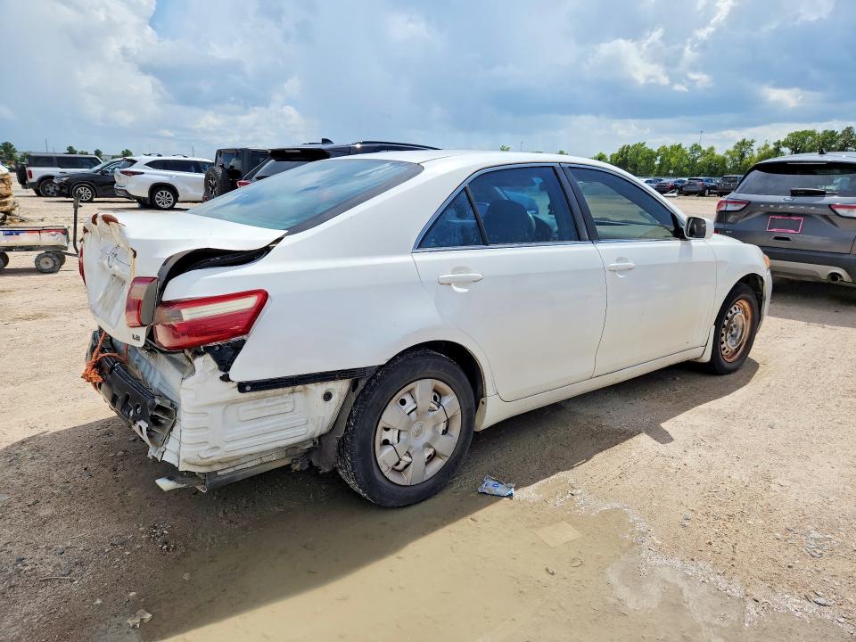 Photo 3 from auction – 2007 TOYOTA CAMRY with VIN 4T1BE46K97U669912