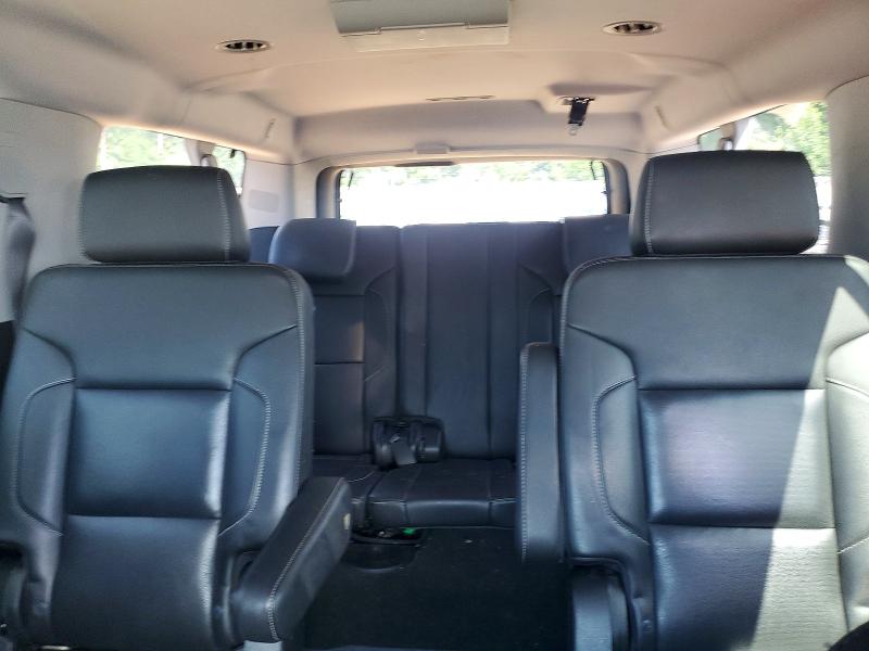 Photo 10 from auction – 2015 CHEVROLET SUBURBAN with VIN 1GNSKKKCXFR641948