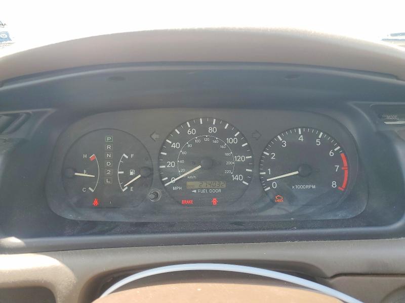 Photo 9 from auction – 2001 TOYOTA CAMRY with VIN 4T1BG22K51U832387