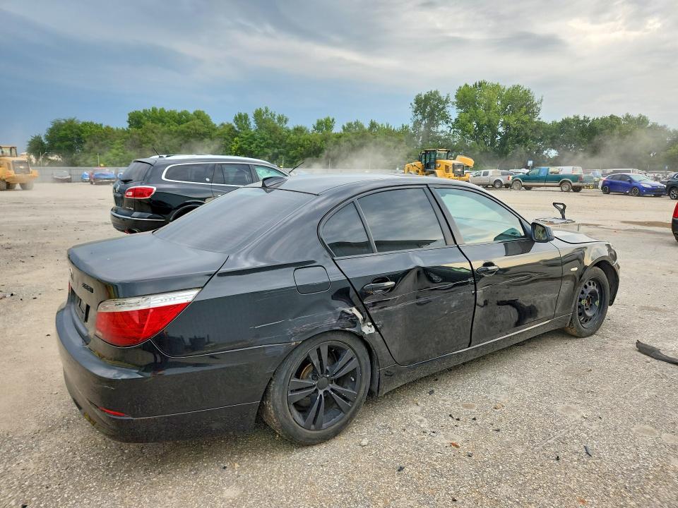 Photo 3 from auction – 2010 BMW 528 with VIN WBANV1C59AC388671
