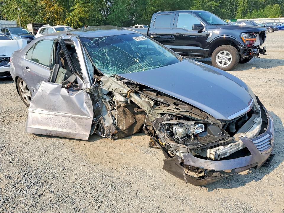 Photo 4 from auction – 2005 ACURA RL with VIN JH4KB16555C005579