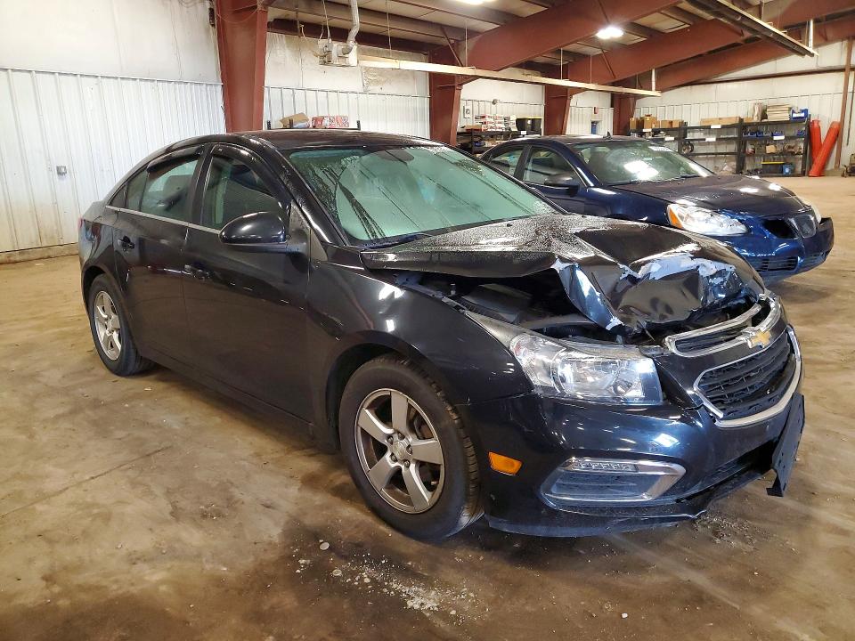 Photo 4 from auction – 2015 CHEVROLET CRUZE with VIN 1G1PC5SB3F7288512