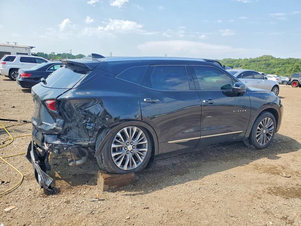 Photo 3 from auction – 2020 CHEVROLET BLAZER with VIN 3GNKBLRS2LS633645