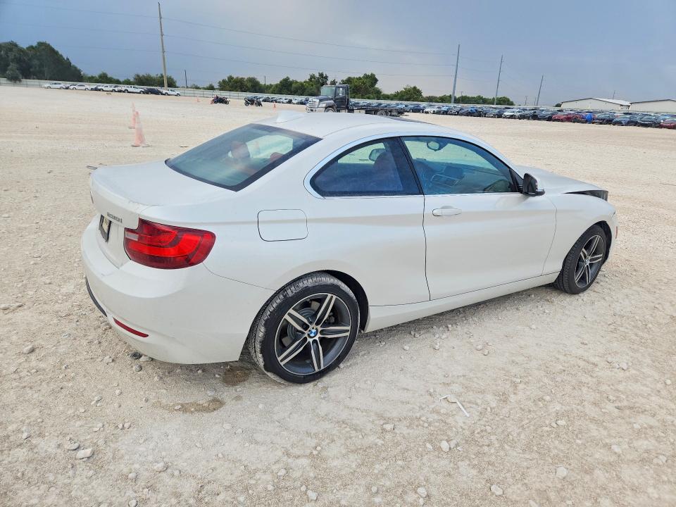 Снимка 3 от търг – 2017 BMW 230XI с VIN WBA2H9C55HV641900