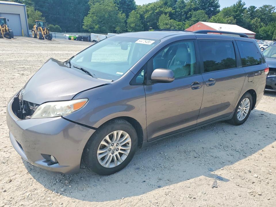TOYOTA SIENNA 2014 with VIN 5TDYK3DC7ES494963 - Photo from auction