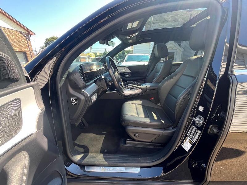 Photo 8 from auction – 2024 MERCEDES-BENZ GLS with VIN 4JGFF5KE2RB220557