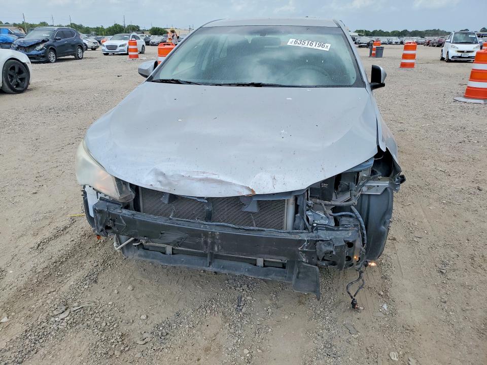 Photo 5 from auction – 2016 TOYOTA CAMRY with VIN 4T4BF1FK1GR548079