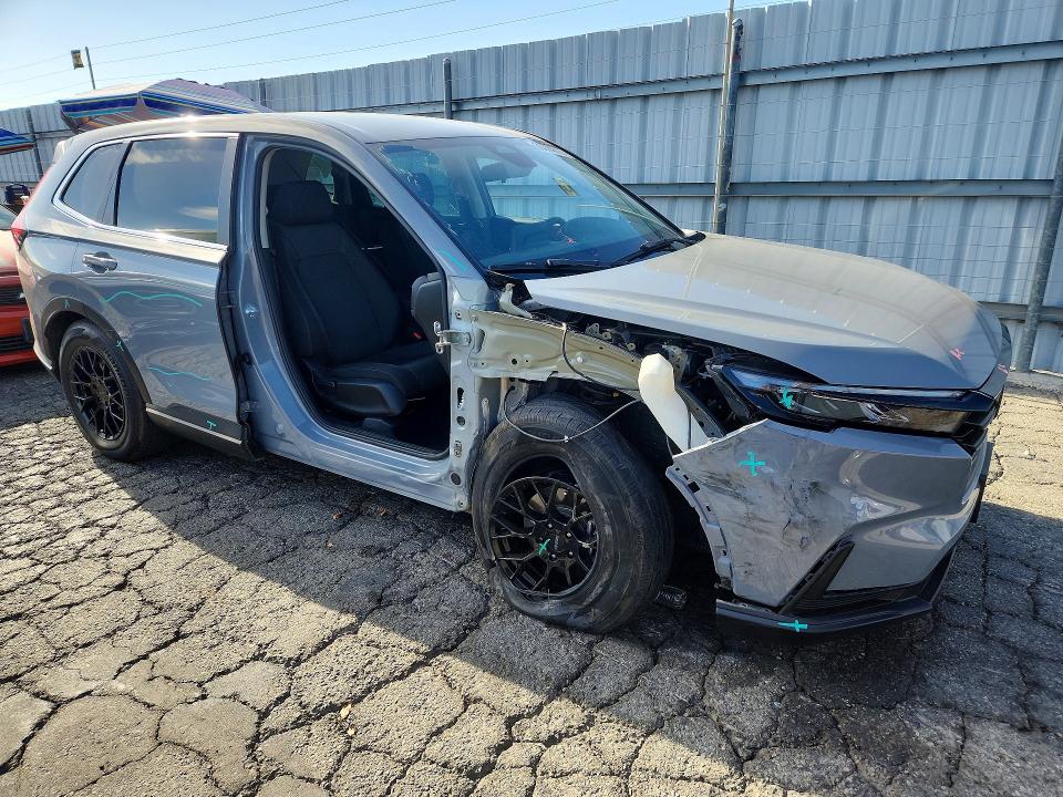 Photo 4 from auction – 2023 HONDA CR-V with VIN 2HKRS3H25PH307623