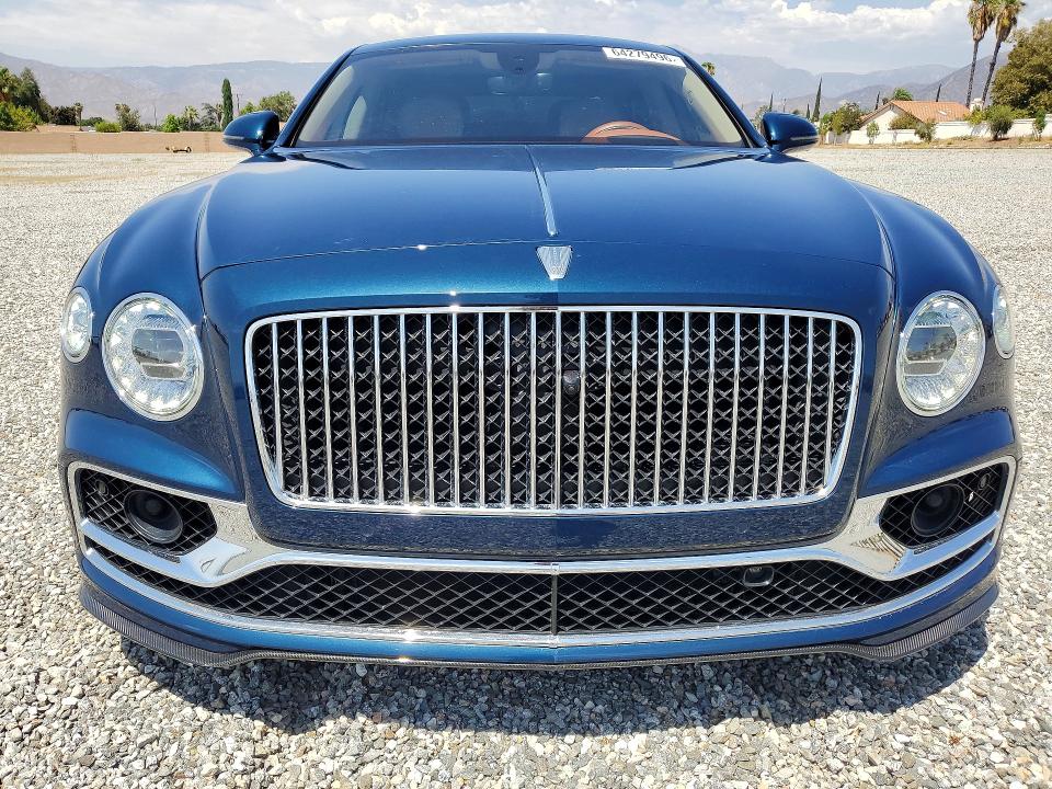 Photo 5 from auction – 2022 BENTLEY FLYING SPUR with VIN SCBBB6ZG2NC092629