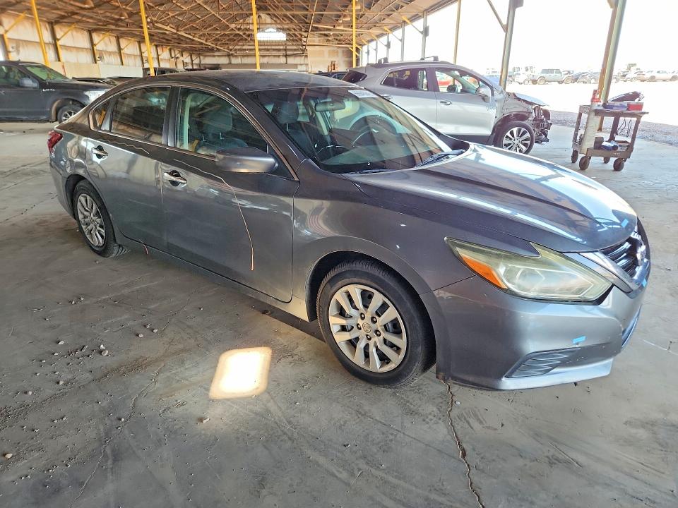 Photo 4 from auction – 2018 NISSAN ALTIMA with VIN 1N4AL3AP9JC219232