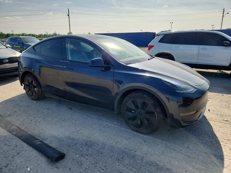 Photo 4 from auction – 2025 TESLA MODEL Y with VIN 7SAYGAEE6SF272407
