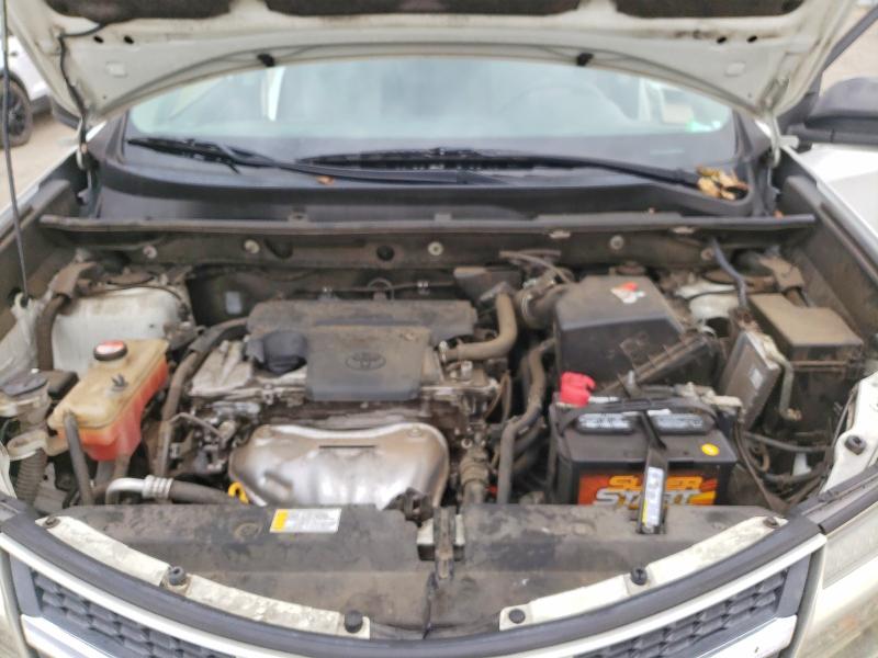 Photo 11 from auction – 2015 TOYOTA RAV4 with VIN JTMZFREV6FJ049589