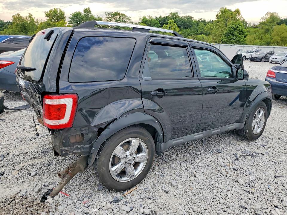 Photo 3 from auction – 2011 FORD ESCAPE with VIN 1FMCU9EG1BKA01883