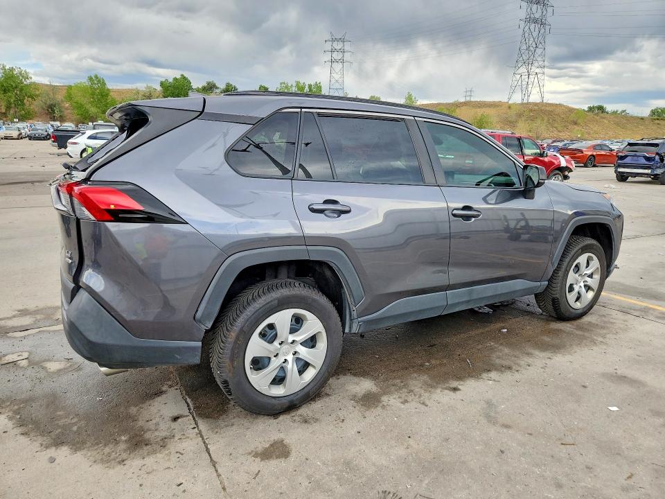 Zdjęcie 3 z aukcji – 2021 TOYOTA RAV4 z VIN 2T3F1RFV6MC155475
