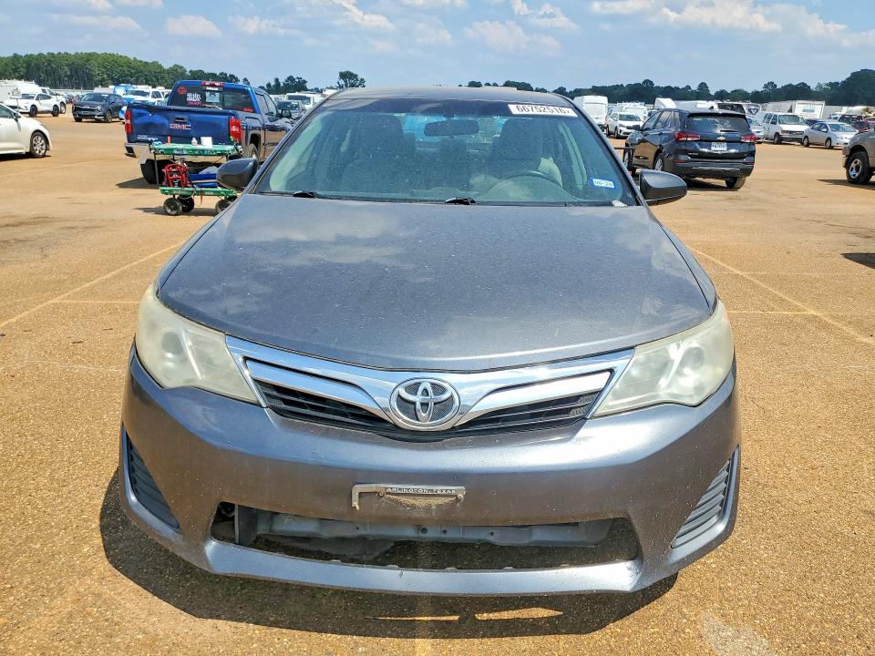 Photo 5 from auction – 2013 TOYOTA CAMRY with VIN 4T4BF1FK0DR323082