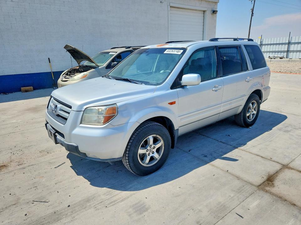 HONDA PILOT 2008 with VIN 5FNYF18538B034440 - Photo from auction