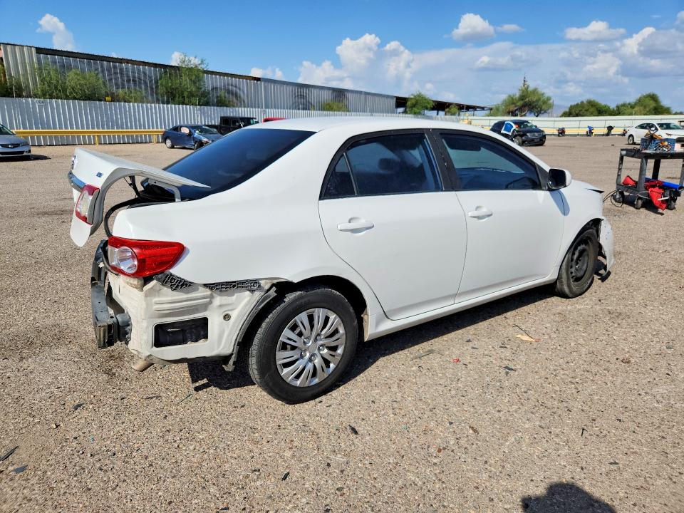 Photo 3 from auction – 2011 TOYOTA COROLLA with VIN 2T1BU4EE8BC566893
