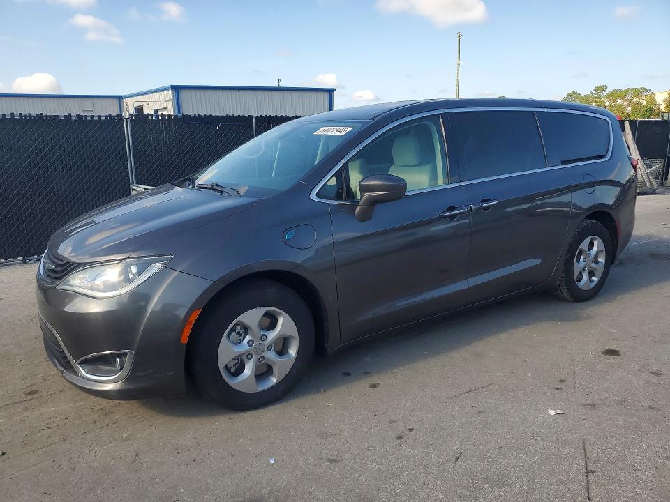 2018 CHRYSLER PACIFICA - Търг №64932946
